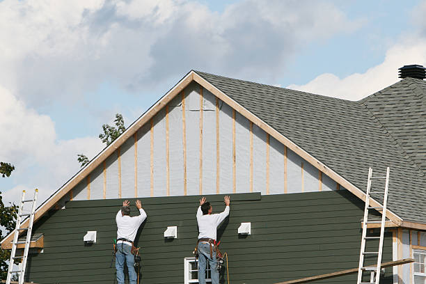Professional Vinyl Siding technician working in Zanesfield, OH